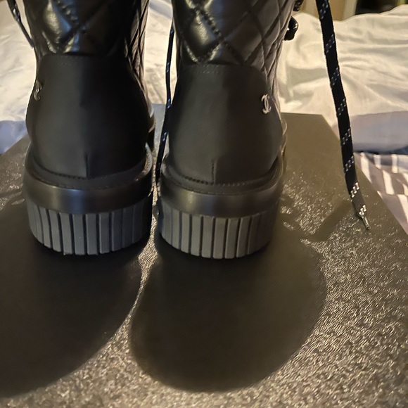 Black Chanel boots - Picture 3 of 4